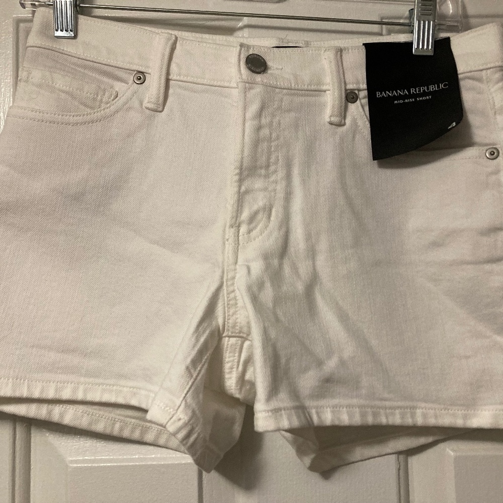 Banana Republic White Mid-Rise denim shorts